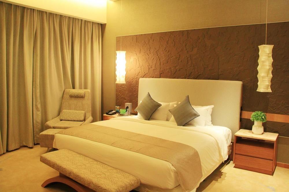 Yunkai Hotel Гуанджоу Екстериор снимка